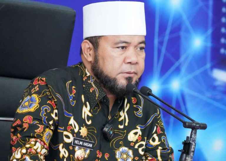 Gubernur-Helmi-Hasan-buka-lowongan-kerja